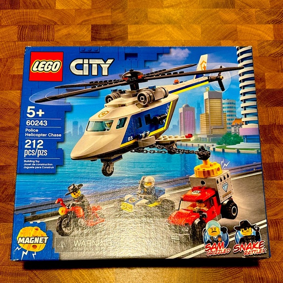 LEGO 60243 City Police Helicopter Chase Helicopter and Car Set New